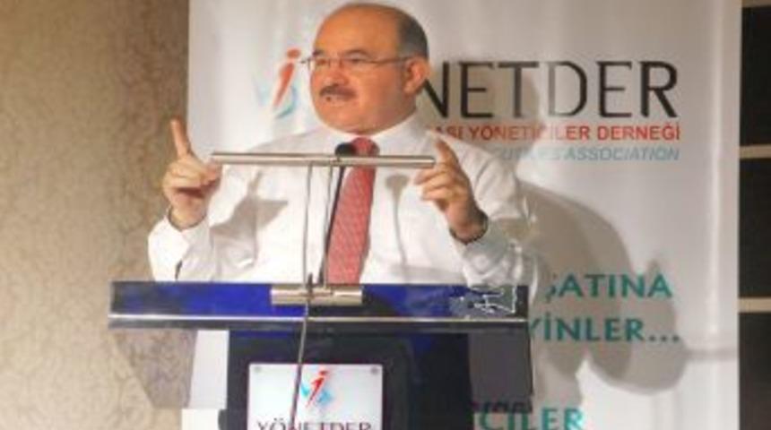 &Ccedil;elik: &Ouml;calan, 'standartları Y&uuml;ksek Demokrasi T&uuml;rk'e De K&uuml;rt'e De Yeter' Diyor