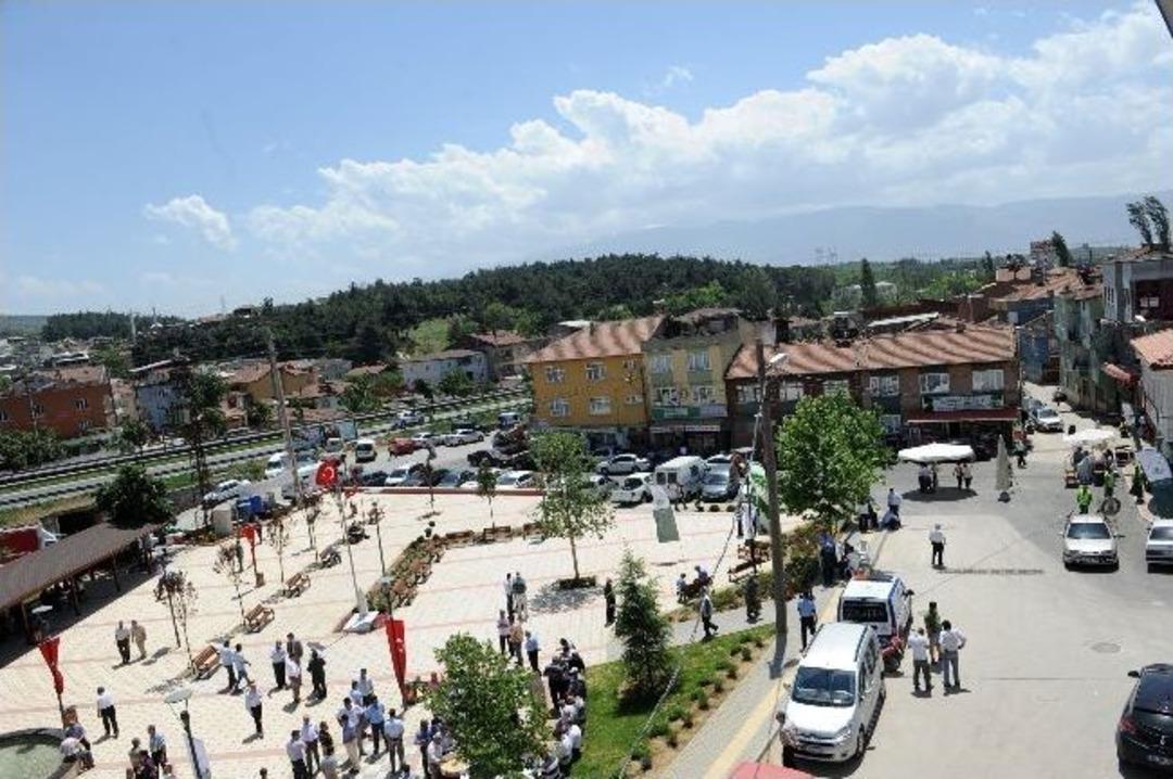 Ovaak&ccedil;a Meydana Kavuştu