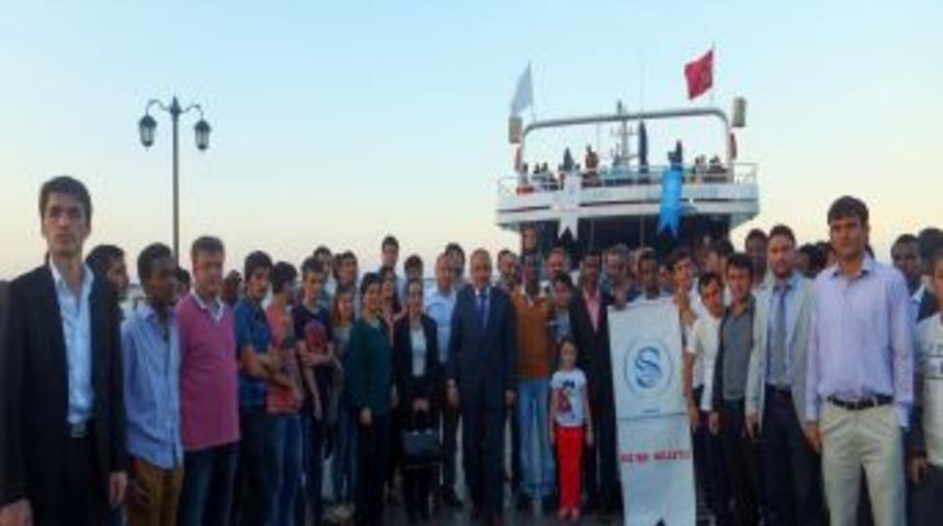 Yabancı &Uuml;niversite &Ouml;ğrencileri, Karadeniz&rsquo;de Gezinti Yaptı