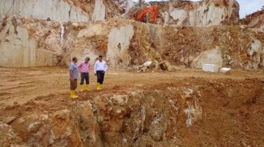 Yığılca Kaymakamı'ndan Mermer Ocağı Sahasına İnceleme