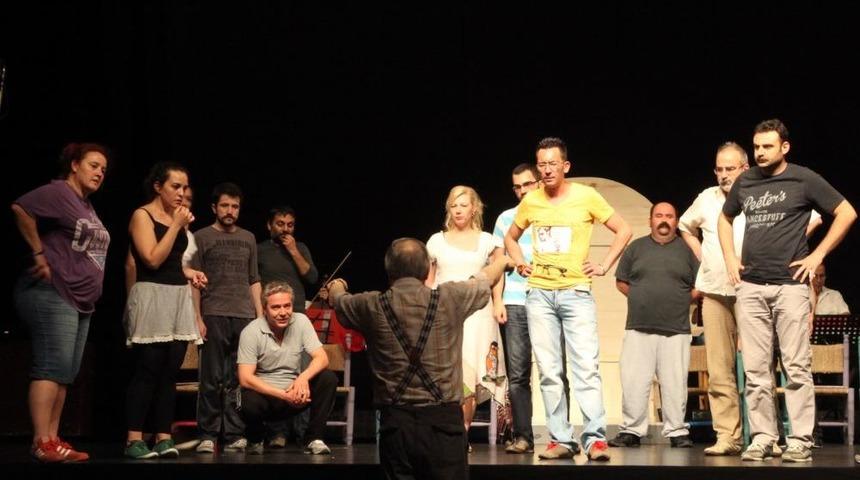 Bursa Şehit Tiyatrosu Yaza Hazır