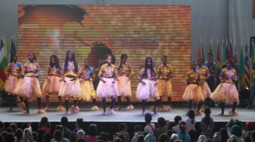 K&uuml;lt&uuml;r Ş&ouml;leni'nde Afrika R&uuml;zgarı