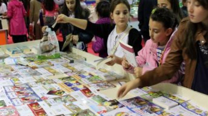 &lsquo;Kitapla Barış&rsquo;a Yayınevi Desteği