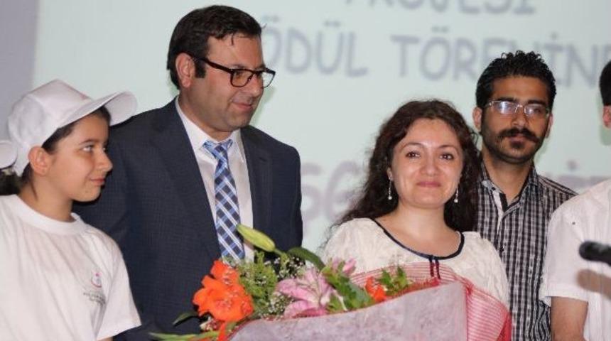 Halk Sağlığı M&uuml;d&uuml;rl&uuml;ğ&uuml;&rsquo;nden &ldquo;&ouml;d&uuml;ll&uuml; Sağlık Kul&uuml;b&uuml; Projesi&rdquo; &Ouml;d&uuml;l T&ouml;reni