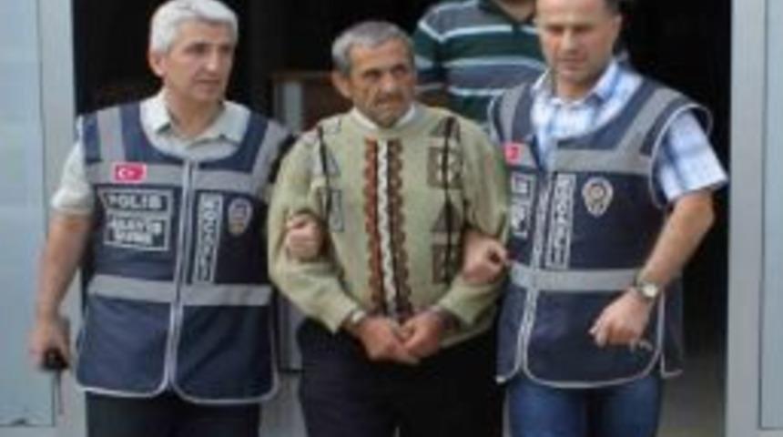 D&uuml;n&uuml;r Cinayetinin Zanlısı Teslim Oldu