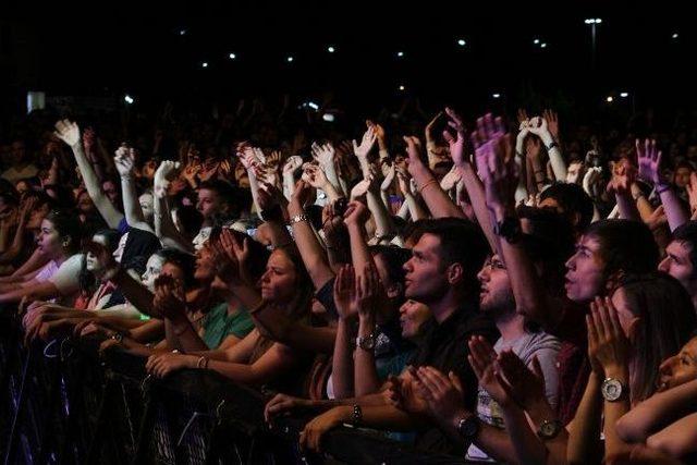 Pa&uuml;&rsquo;de Bahar Şenliği Sona Erdi 1