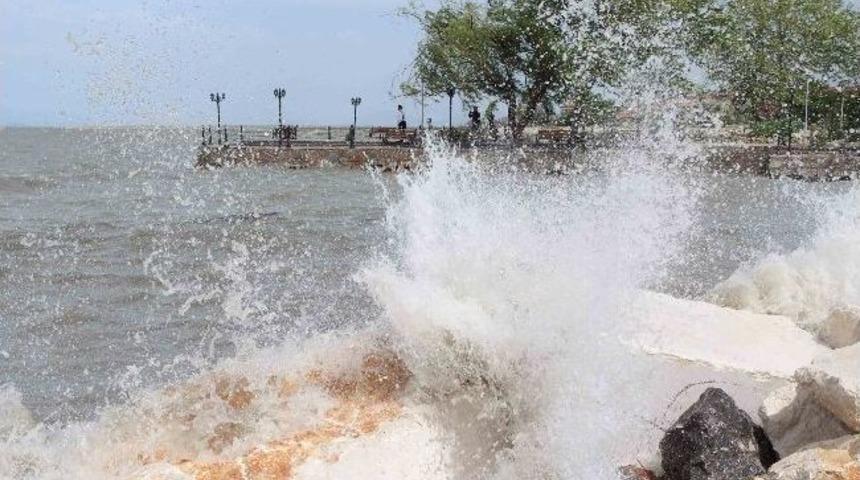 Konya&rsquo;da Şiddetli Fırtına