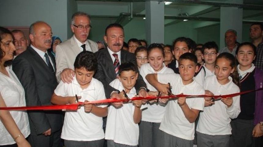 İzmit'te Salonsuz Okul Kalmayacak