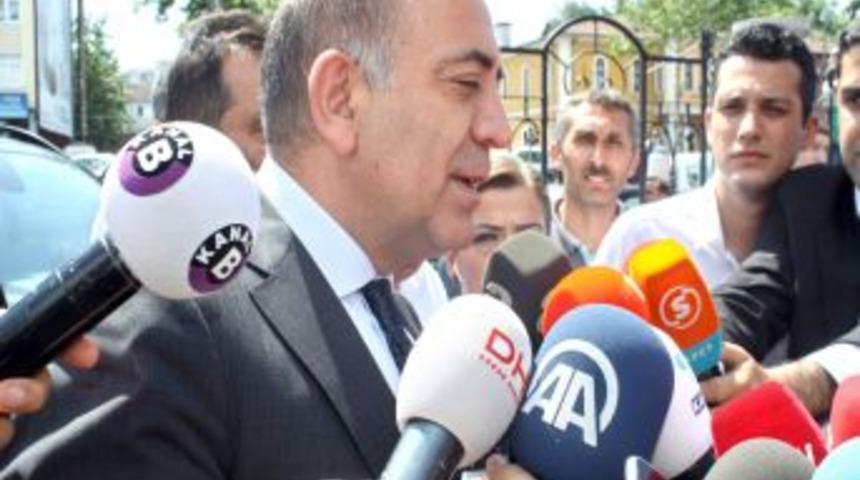 G&uuml;rsel Tekin: Başbakan'ın Kılı&ccedil;daroğlu'na Dava A&ccedil;ması Anlamsız