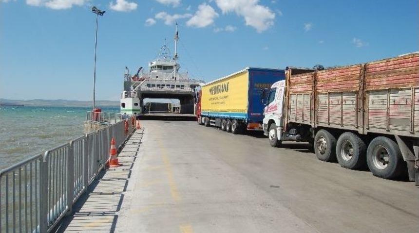 Feribot Seferleri Durduruldu