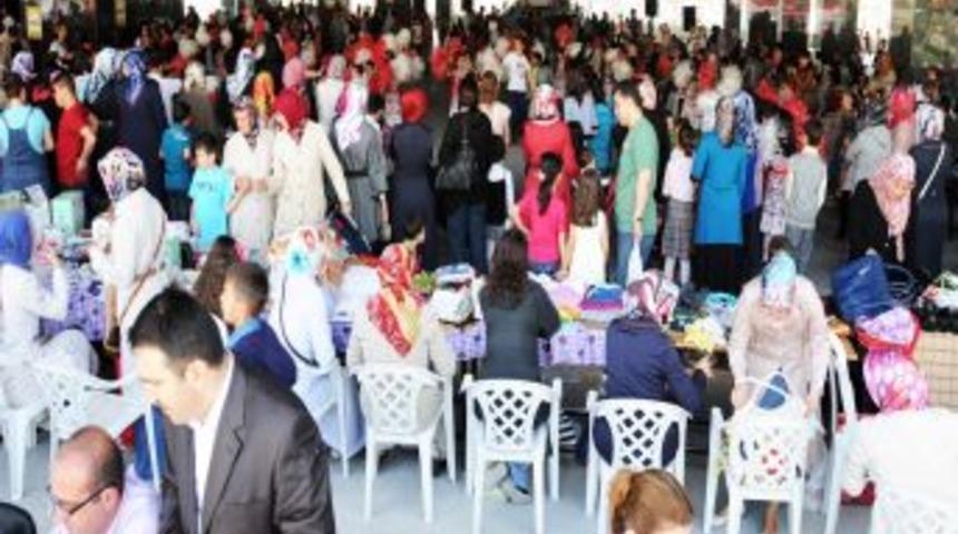 Pazar Yerleri Kermes Alanı Oldu