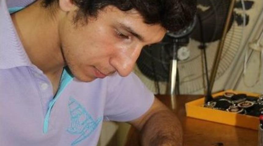 Gen&ccedil; Futbolcunun El Sanatı Marifeti