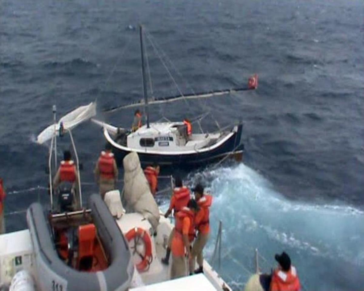 Bodrum&rsquo;da Fırtınaya Yakalanan Tekne Kurtarıldı