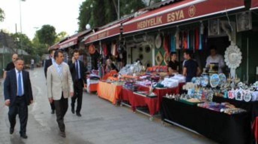 Ey&uuml;p&rsquo;te Ramazan Hazırlıkları S&uuml;r&uuml;yor