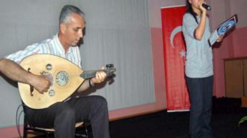 Necip Fazıl Kısak&uuml;rek Orhangazi'de Yarışmayla Anıldı