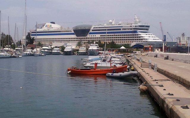 Antalya Bu Yıl 170 Bin Gemi Yolcusu Ağırlamayı Hedefliyor