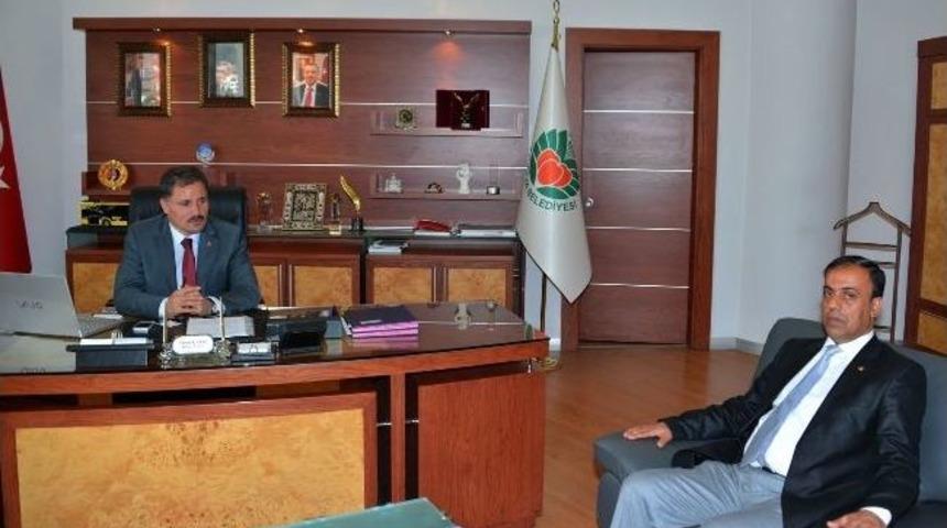 Ticaret Borsası Y&ouml;netiminden Başkan &Ccedil;akır&rsquo;a Ziyaret