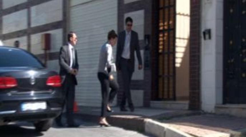 Hüseyin Çapkın'ın Eşinden Kozakçıoğlu Ailesine Taziye Ziyareti