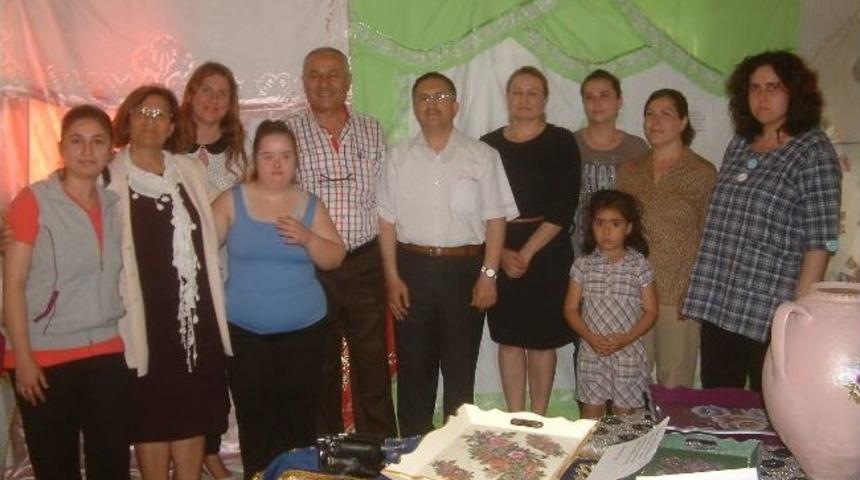 K&ouml;y Kahvehanesi Kadınlara Sergi Salonu Oldu