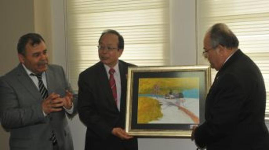 Tayvan B&uuml;y&uuml;kel&ccedil;isi, Samanyolu Koleji'ne Hayran Kaldı