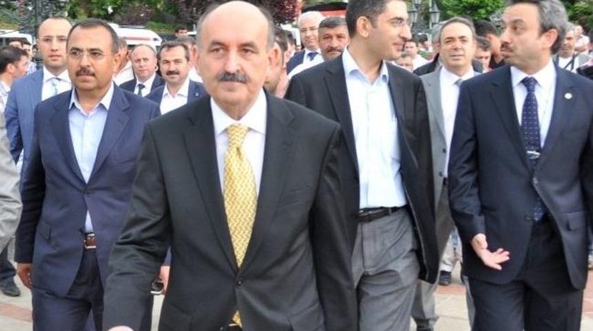 Fetih 1453 Kutlama Programına Yağmur Engeli