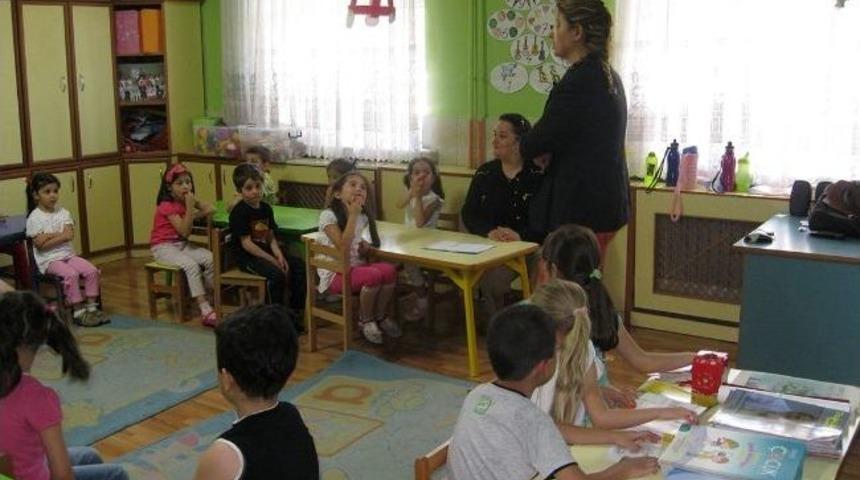 Minik &Ouml;ğrencilere &Ccedil;evre Eğitimi