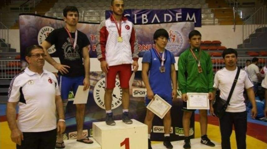 Minderde 2 Şampiyonluk