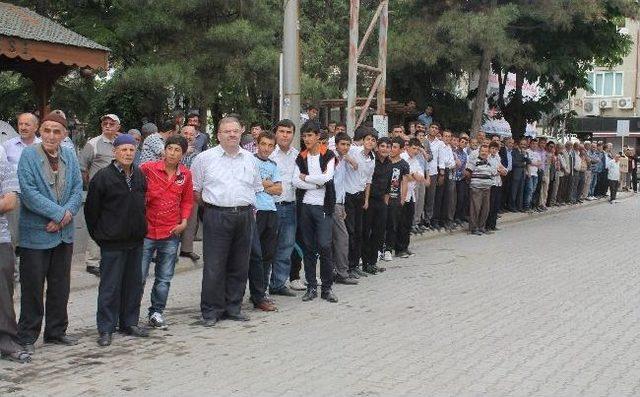 Akşemseddin Dualarla İstanbul’a Uğurlandı