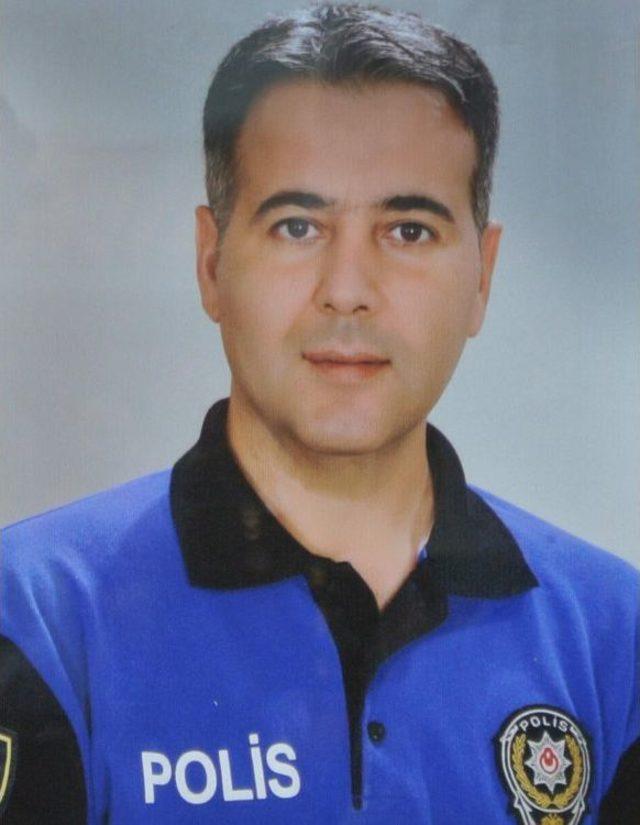 G&ouml;revde Iken Trafik Kazasında Vefat Eden Polis Memuru Defnedildi 2