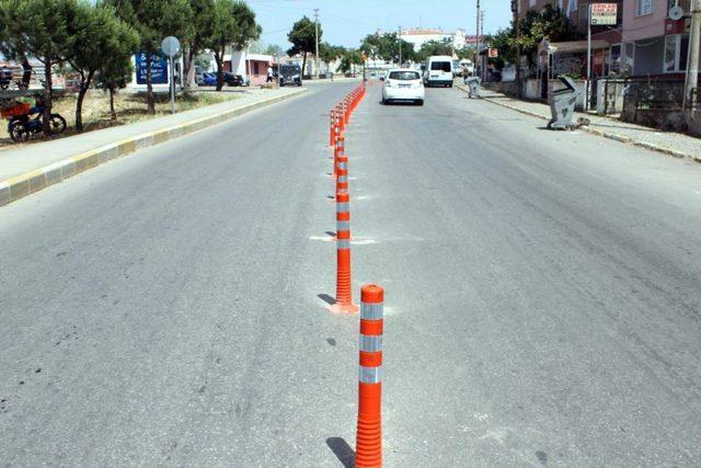 Ayvalık’ta En Çok Trafik Kazasının Yaşandığı Cadde Ikiye Bölündü.