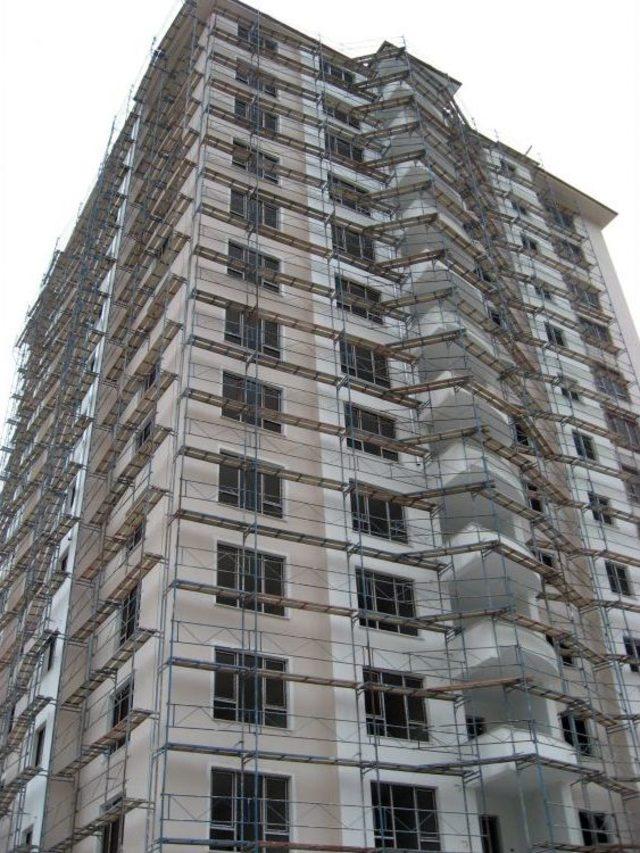 İnşaattan D&uuml;şen Iş&ccedil;i &Ouml;ld&uuml; 1