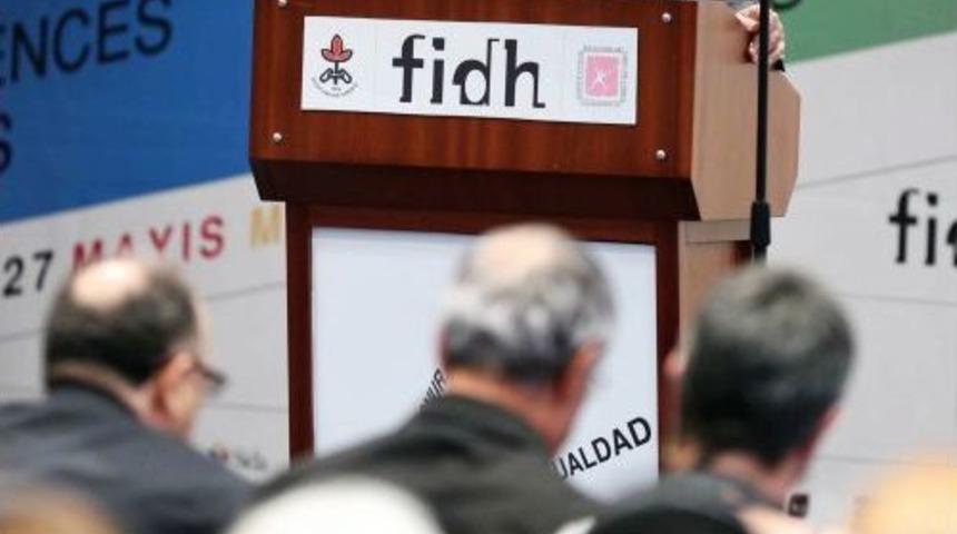 G&uuml;l: Irk&ccedil;ılık, Demokrasinin D&uuml;şmanıdır