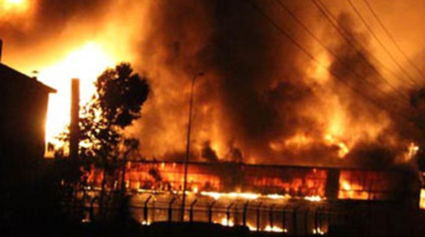 Başakşehir'de korkutan yangın