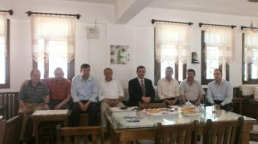 Devrek&rsquo;te Protokol Ve Yaşlılar Dinlenme Evinde Bir Araya Geldi