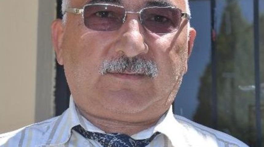 Hem M&uuml;d&uuml;r, Hem &Ouml;ğretmen, Hem De Hademe