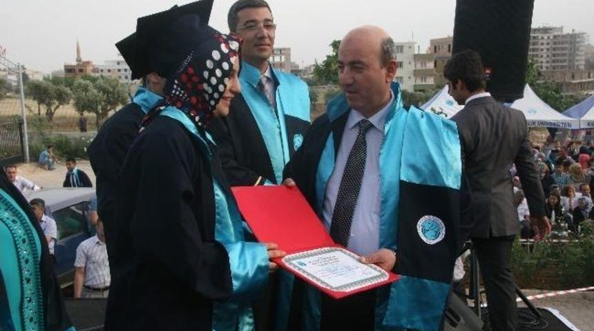 7 Aralık &Uuml;niversitesi&rsquo;nde 5&rsquo;inci Bahar Şenlikleri Ve Mezuniyet T&ouml;reni Sona Erdi