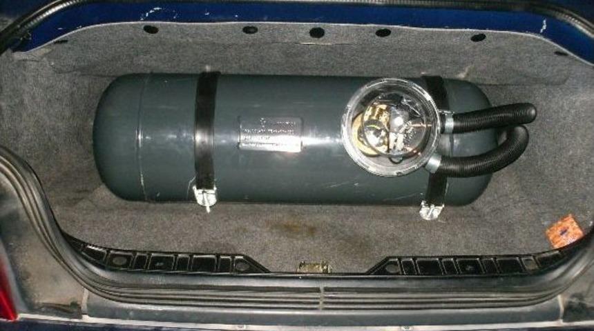 &Ouml;mr&uuml; Dolan Lpg Tankları Tehlike Sa&ccedil;ıyor