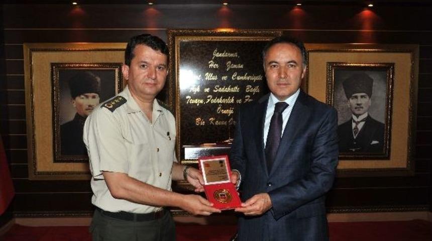 Vali Altıparmak Veda Ziyaretlerine Devam Ediyor