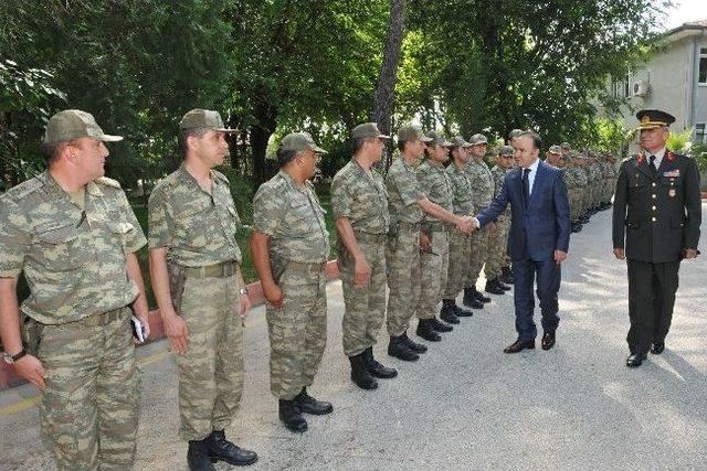 Vali Altıparmak Veda Ziyaretlerine Devam Ediyor