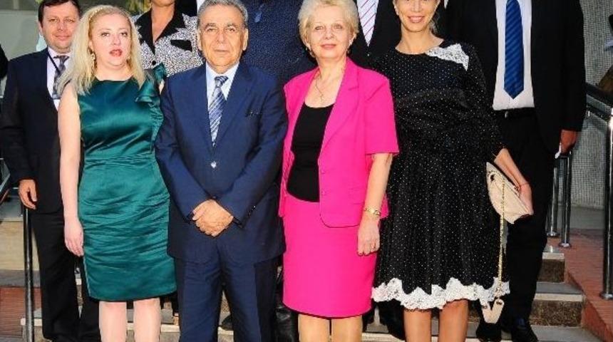 Romen Bakan&rsquo;dan 2020 Desteği