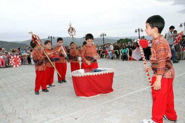 Suşehri nde 4. Uçurtma Şenliği Yapıldı 1