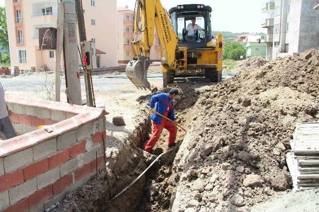 Belediye Çalışmalarını Sürdürüyor