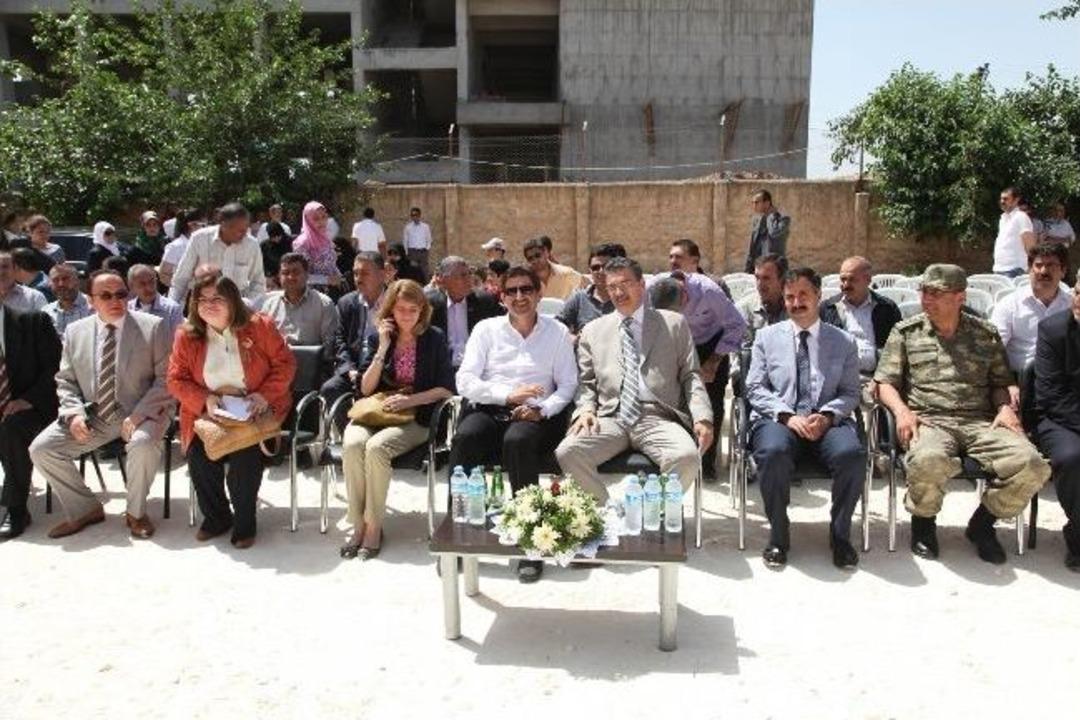 Suriyeli Misafirlere Hizmet Binaları A&ccedil;ıldı