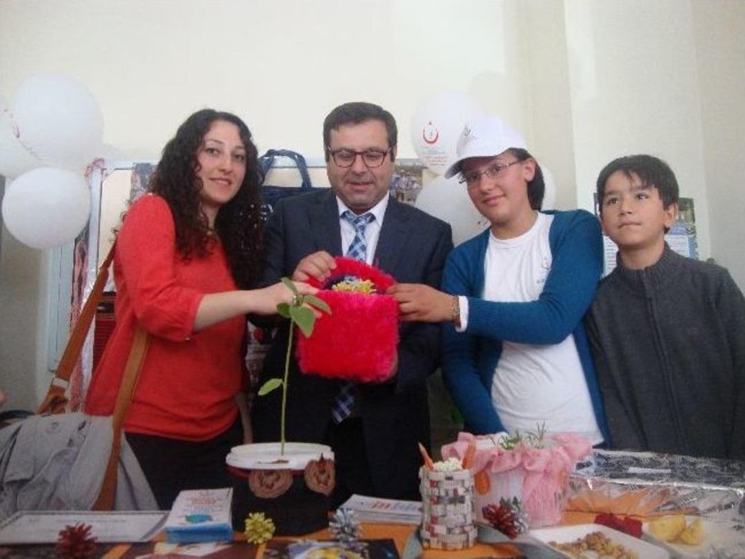 Pazaryolu 75. Yıl Yatılı B&ouml;lge Ortaokuluna Birincilik &Ouml;d&uuml;l&uuml;