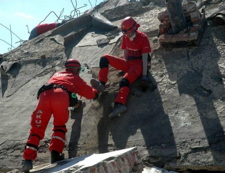 Akut’tan Gerçeğini Aratmayan Eğitim G5