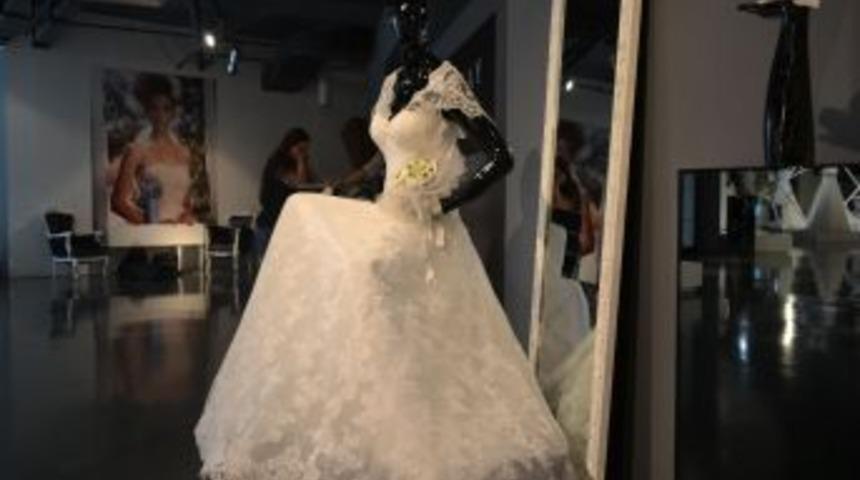 D&uuml;ğ&uuml;n Sezonu A&ccedil;ıldı, Gelinlikler 600 Liradan Başlıyor