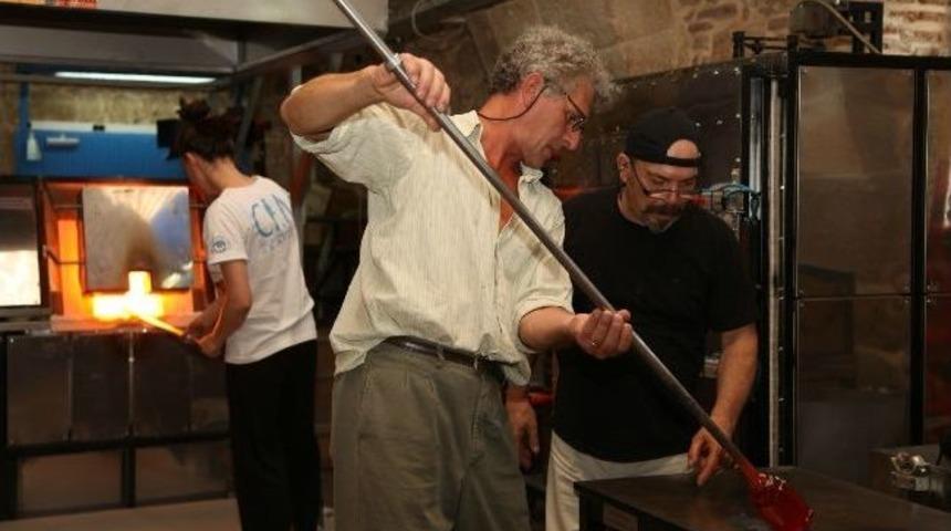 Cam Ustaları B&uuml;y&uuml;l&uuml;yor