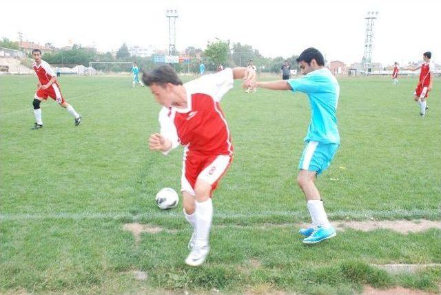 Formaları 19 Mayıs İ&ccedil;in Terlettiler 3