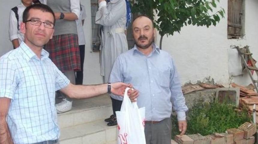 Sungurlu'da &Ouml;ğretmen Ve &Ouml;ğrencilerden &Ouml;rnek Davranış