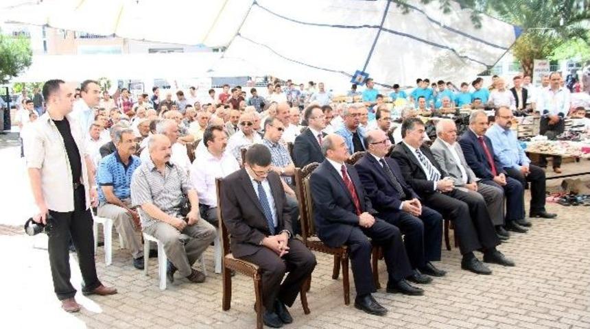 Aydınlı Bayanlar Fakir Ve Muhta&ccedil; &Ouml;ğrenciler İ&ccedil;in G&uuml;&ccedil;birliği Yaptı